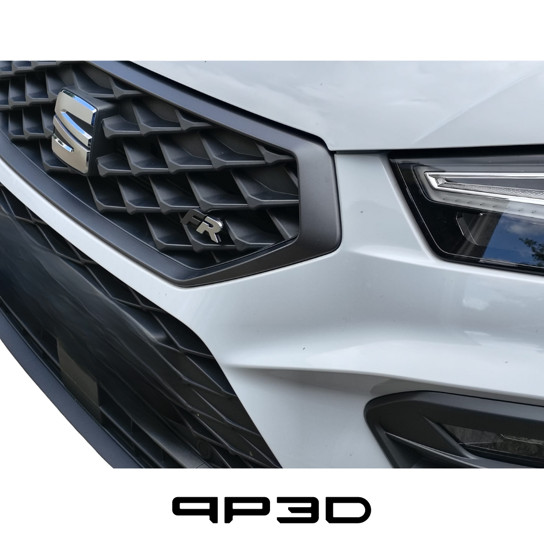 Seat Ateca (Facelift) FR logo / emblem / lettering on the front grille