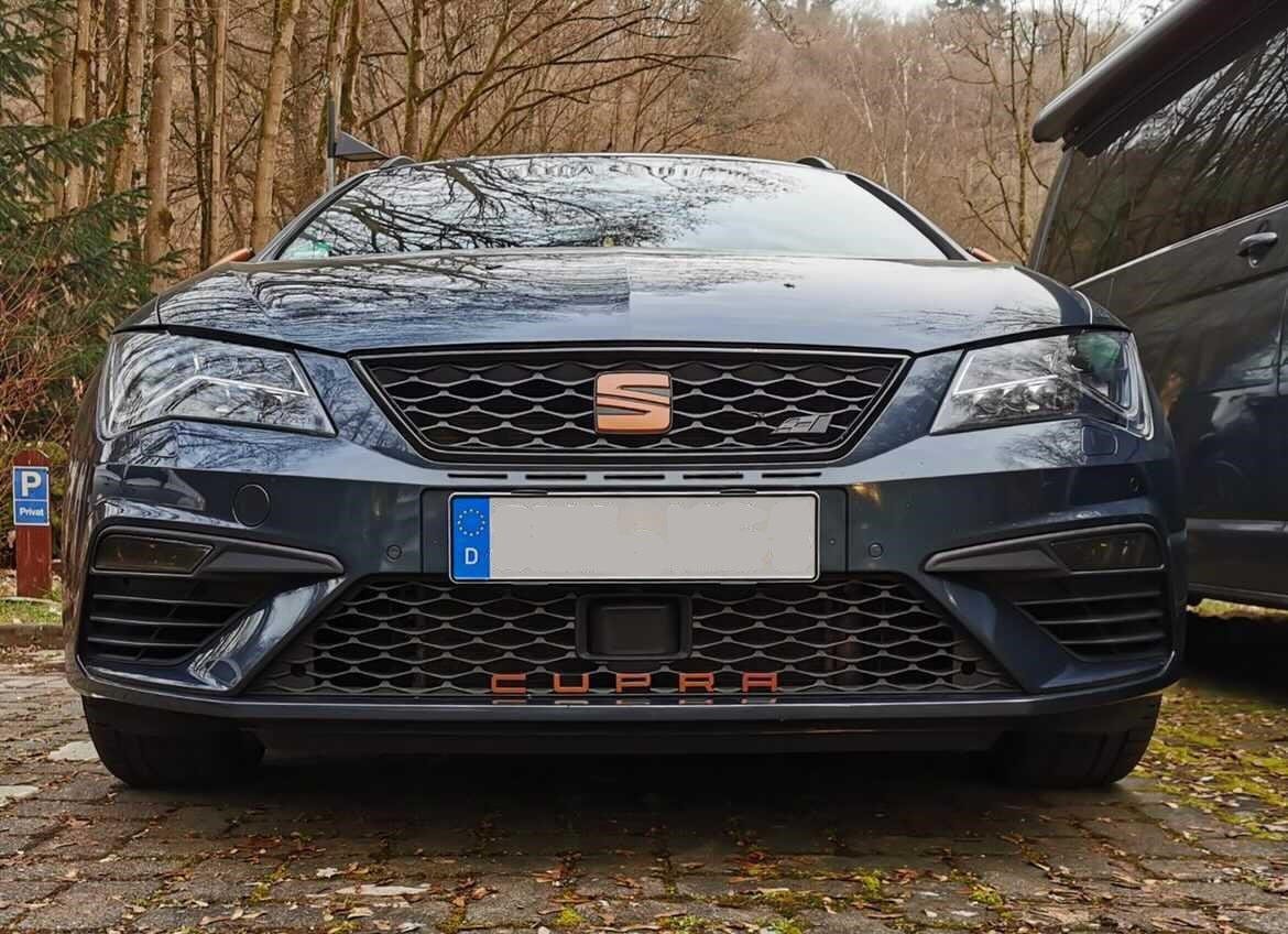 Cupra lettering SEAT LEON CUPRA 5F in COPPER