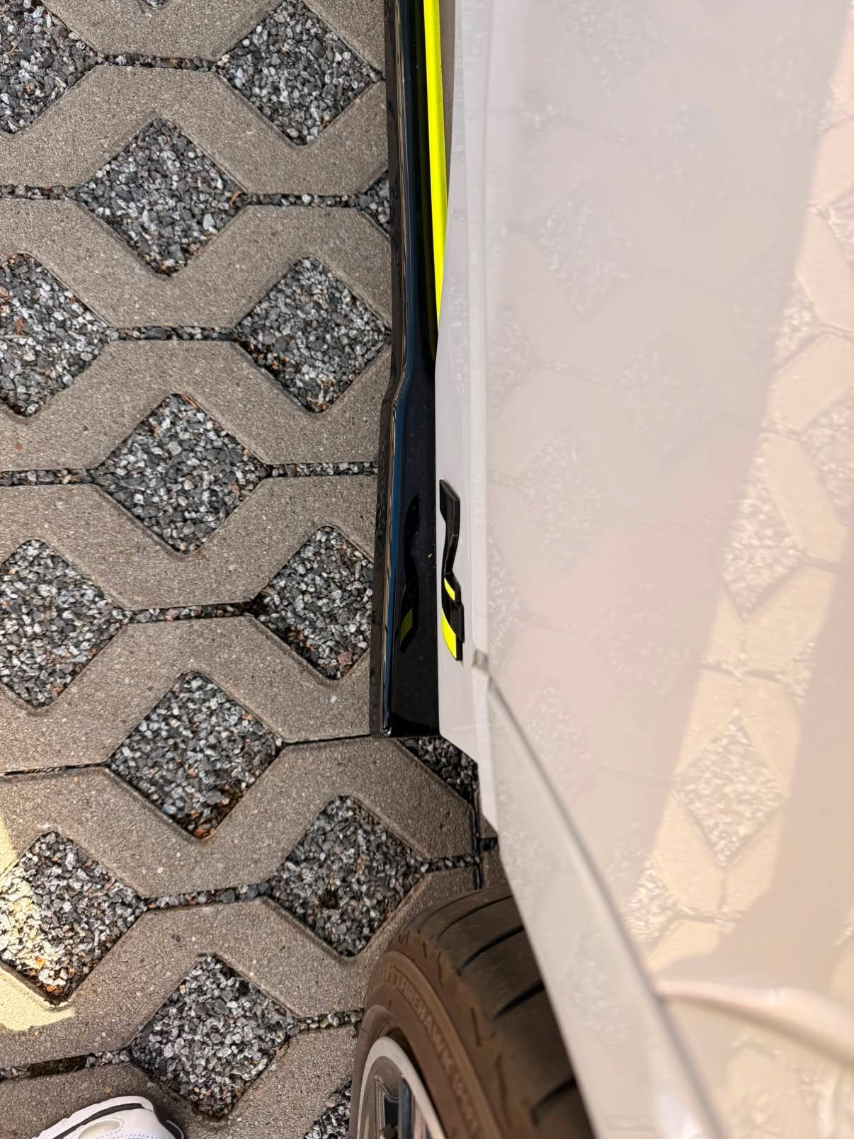 N Logo Emblem SET für SEITENSCHWELLER Hyundai KONA N in Wunschlackierung