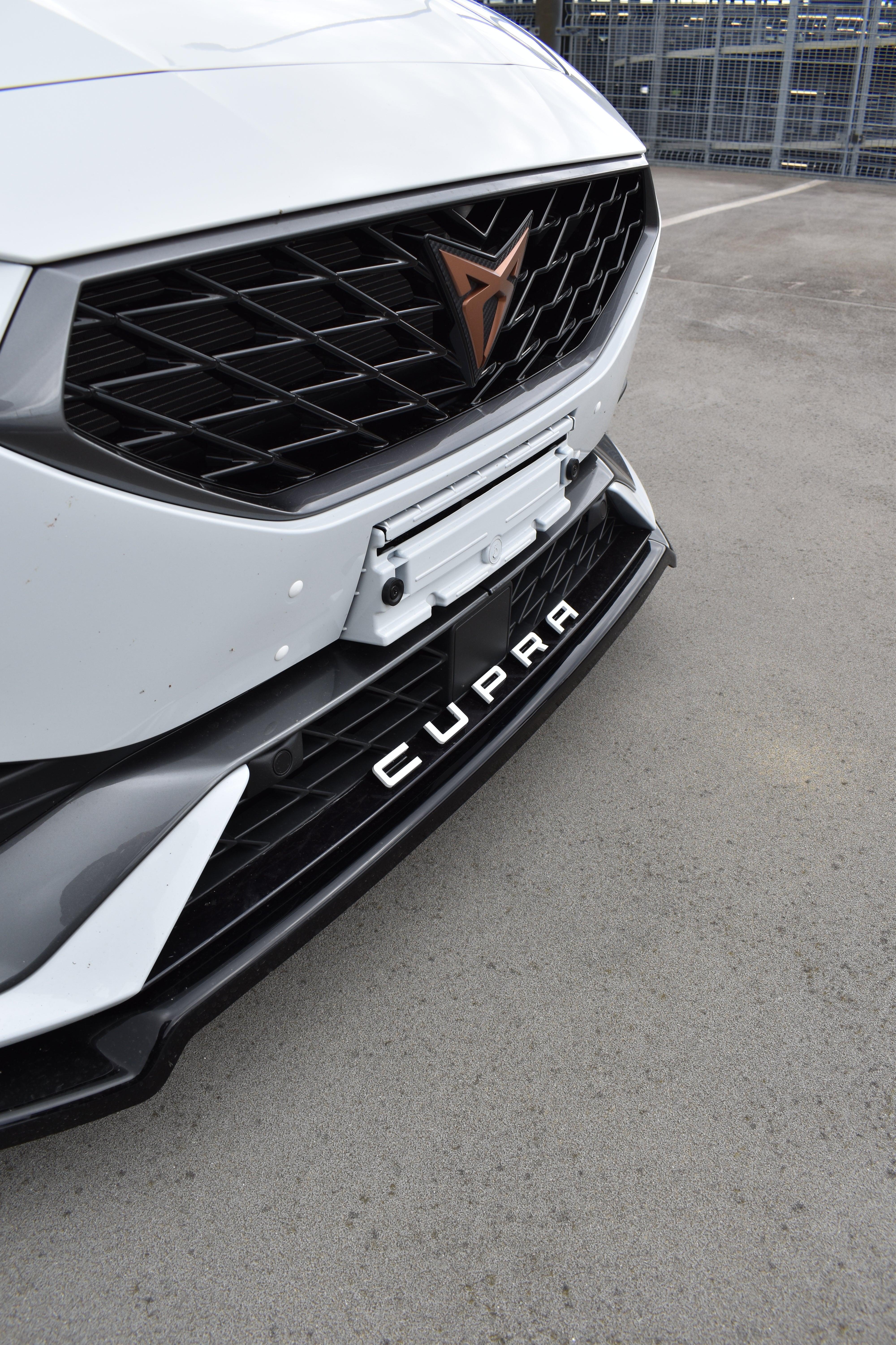 Cupra Schriftzug für den Cupra Formentor oder Leon in Wunschlackierung