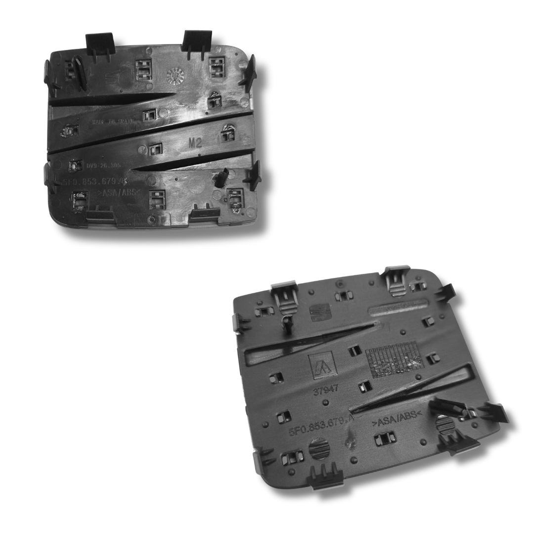 Emblème avant de siège, pièce d'origine